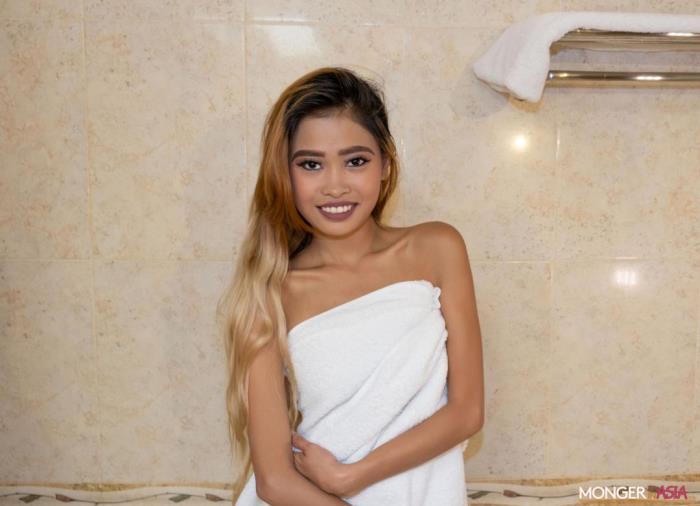 Natasha - 18 years old Philippines 2020new [FullHD 1.14 GB]