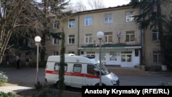 Центр медицины катастроф в Крыму утверждает, что выплатил надбавки медикам