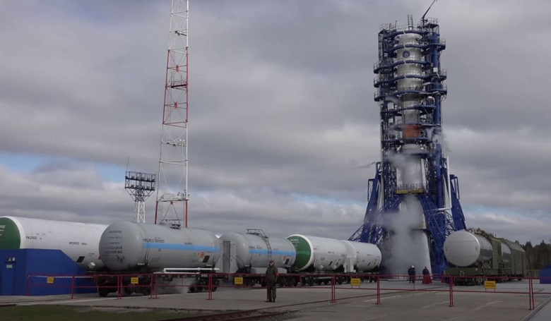 Запущенная с космодрома Плесецк ракета-носитель «Союз-2.1Б» удачно вывела на орбиту космический аппарат «Космос-2546»