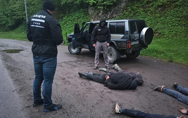 В Киеве задержали группировку, которая переправляла через границу нелегалов