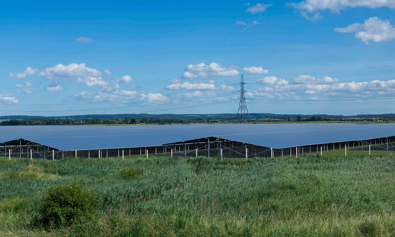 В Англии собираются построить солнечную электростанцию с 880 000 солнечных панелей