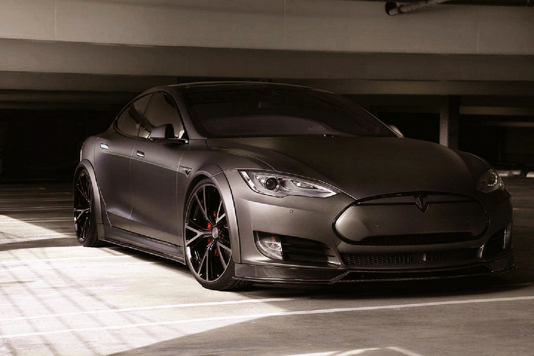 Автопилот Tesla сможет удивить ещё больше. Через несколько месяцев функция получит громадное обновление