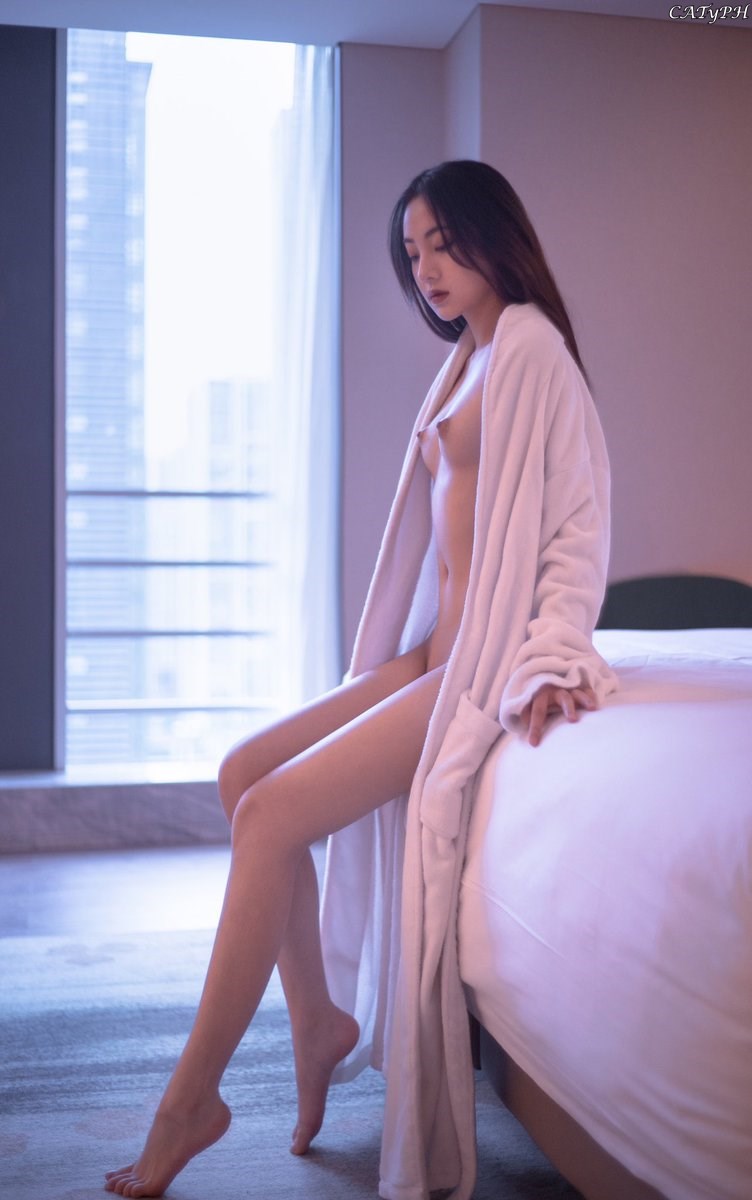 Китайская модель qingweiyingjie (捷哥) [Solo, Posing, Hairy, Shaved, Lesbian, Asian, China, Chinese] [от 360x226 до 8256x6192, 364 фото]