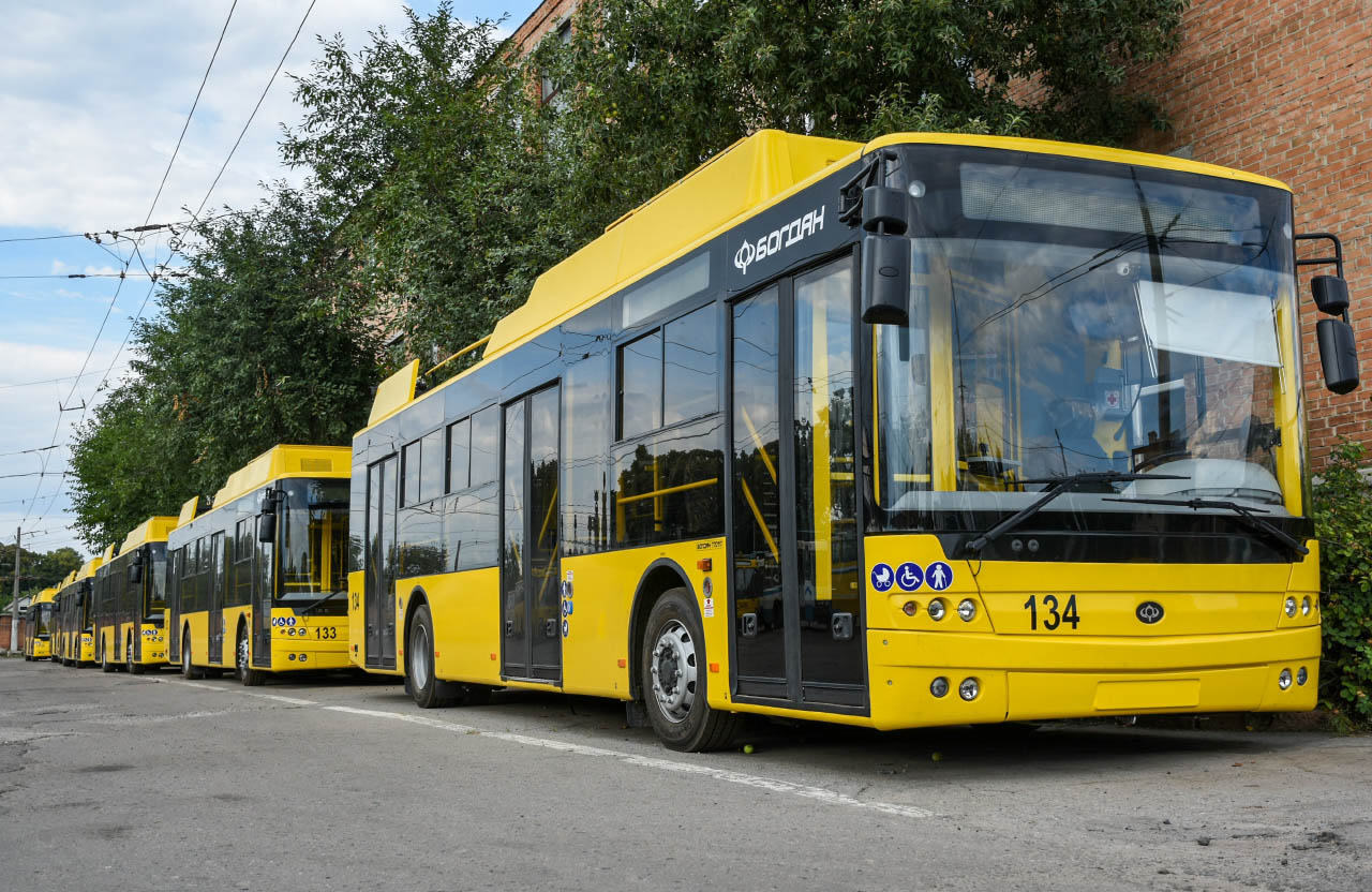 Вісті з Полтави - У Полтаву вже прибули 8 нових тролейбусів ► Команда Удовіченка