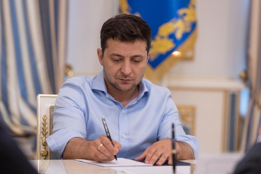 Зеленский подпишет соглашение, которое позволит возобновить постоянные полеты в Ужгород