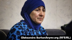 Полиция возбудила дела против матери Сервера Мустафаева из-за одиночного пикета в Бахчисарае